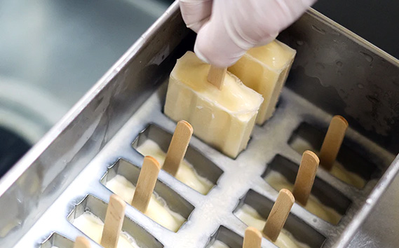 ミルクのアイスキャンディ14本セット