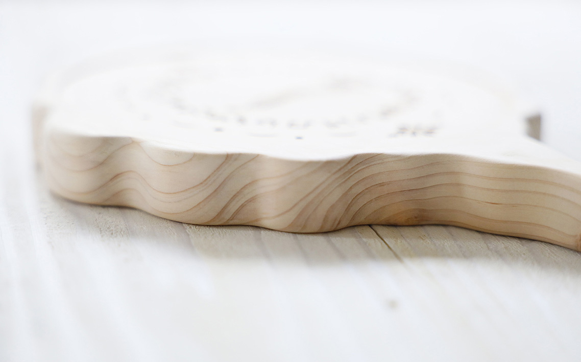 まるで手鏡のような鍋敷き A