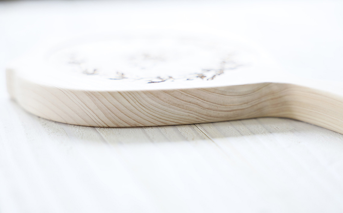 まるで手鏡のような鍋敷き C