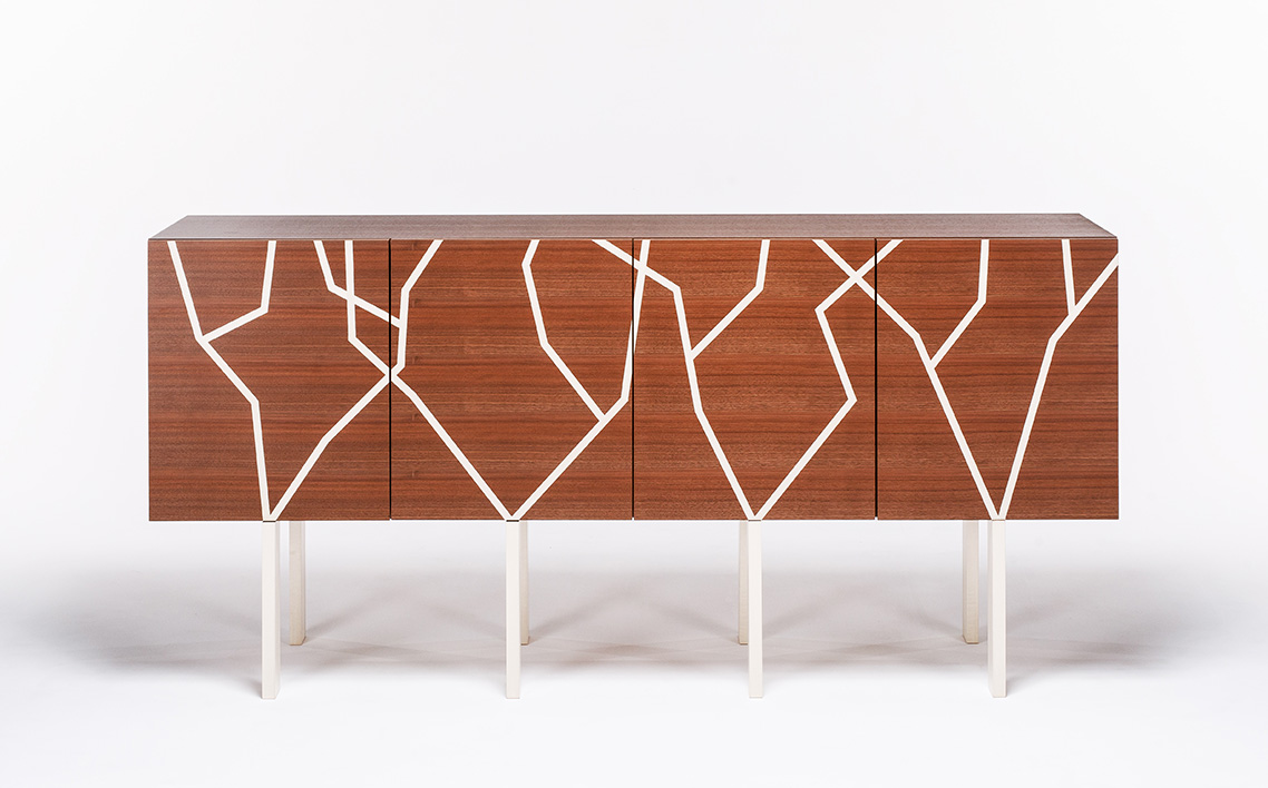 Fantastique Cabinet Dark