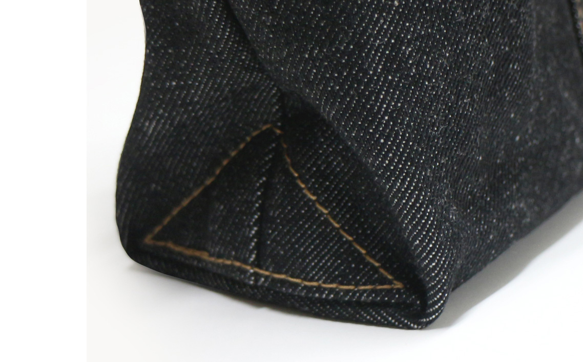 デニムトートバック（幅38cm×高さ42.5cm×厚さ6.5cm）