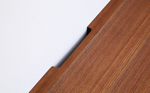 （OK）AUTHENTICITY TV BOARD CⅡ M