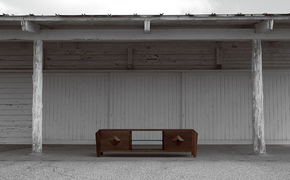 （WN）AUTHENTICITY TV BOARD D M