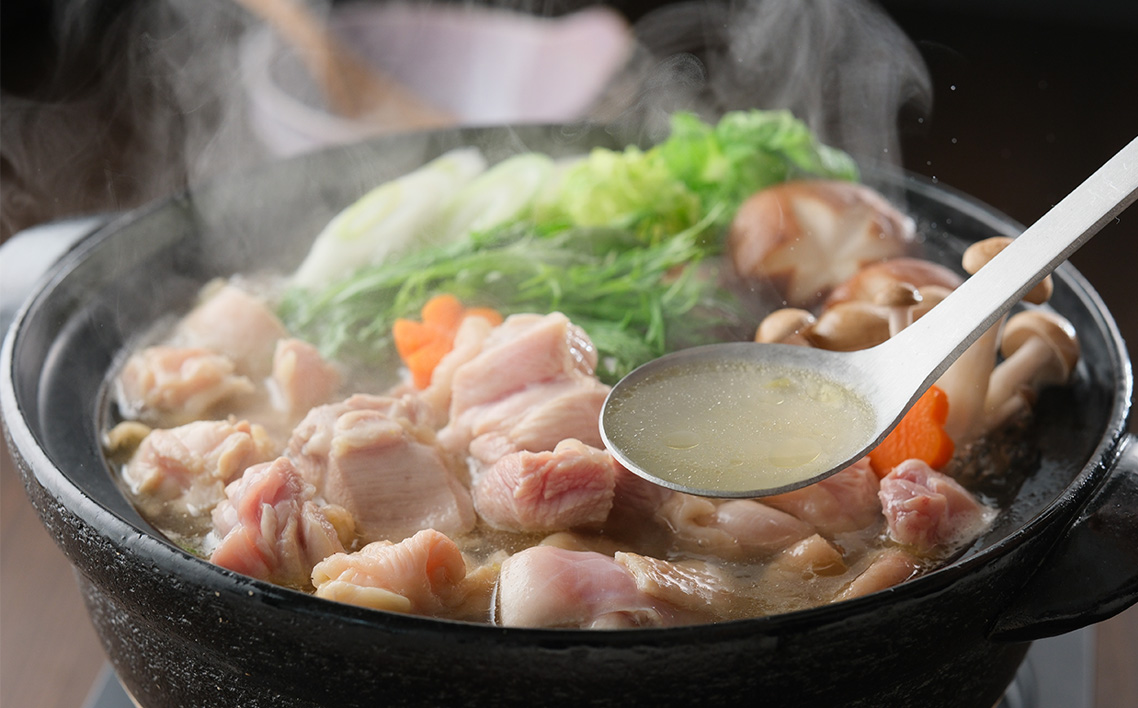 朝引き鶏の水炊きset2～3人前/鍋 スープ 鍋セット 鶏肉 モモ肉