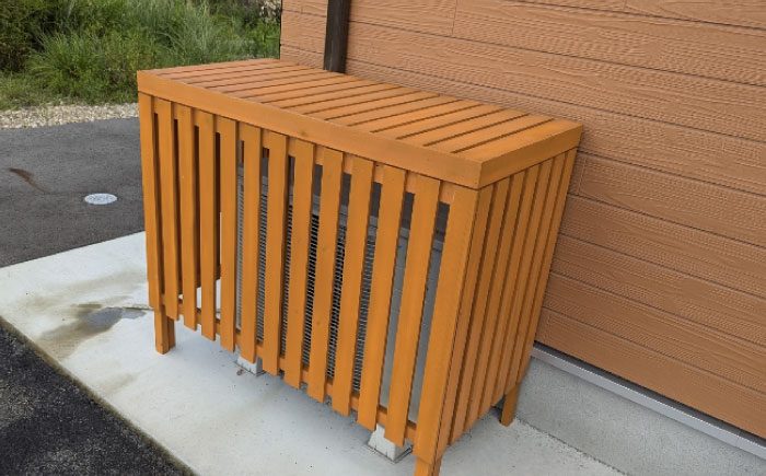 【タン】 エアコン 室外機 カバー 木製 日除け 断熱 夏用 冬用 三次市 / 佐々部材木店 [APCP003]