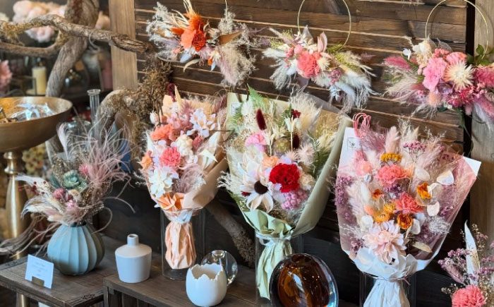 ドライフラワー ボトルアレンジM ナチュラルorシック 三次市/ iolite flowers [APBT004]