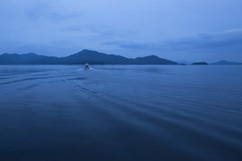 オレの牡蠣アミスイ むき身＆殻付 牡蠣 Aセット｜朝どれ 生食用 かき カキ 大粒 生牡蠣 生かき 生がき 生カキ 生ガキ 殻付き むき身 剥き身 むきかき 殻むき不要 便利 人気 おすすめ 貝 シーフード オイスター 海産物 海鮮 魚介類 海の幸 海のミルク 濃厚 BBQ バーベキュー カンカン焼き ガンガン焼き かんかん焼き がんがん焼き おおたけカキ 広島 大竹 玖波 宮島 瀬戸 国産 産地直送 [1882]