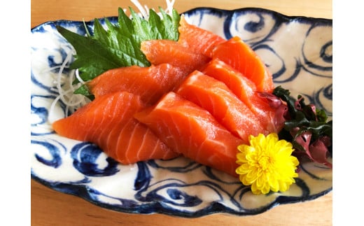 広島レモンサーモン フィーレ 700g (半身 皮あり おろし身) ｜大容量 刺身 生食用 冷凍 国産 サーモン 瀬戸内海 骨抜き 皮付き フルーツ魚 鮭 サケ さけ 阿多田島 ふるさと ランキング 人気 [1837]