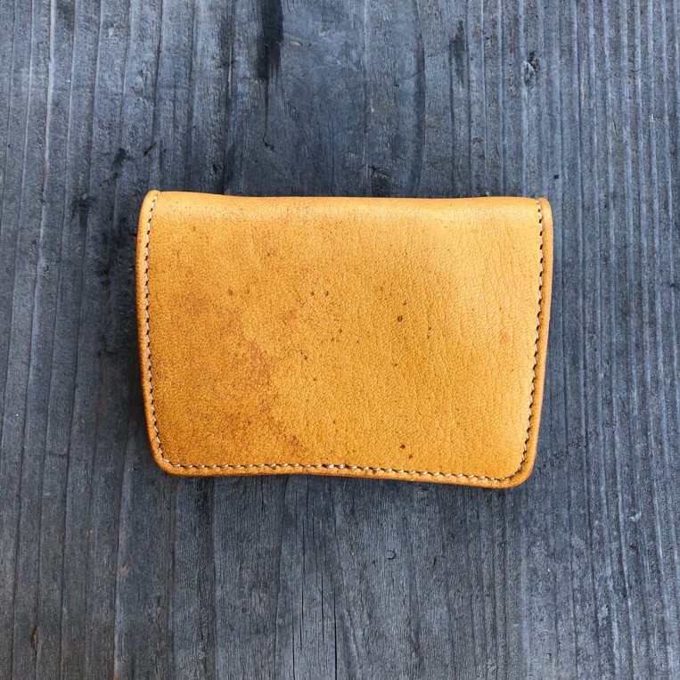 広島ジビエレザー　鹿革ボックス型二つ折りコインケース【02キャメル】