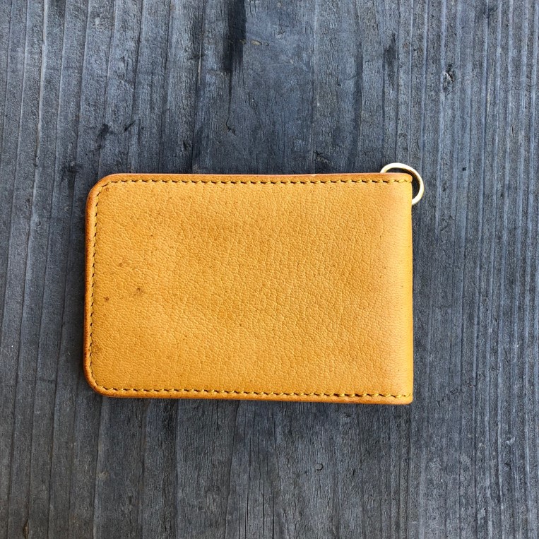 広島ジビエレザー　東広島産天然鹿革二つ折りID/パスケース　免許証入れやマイナンバーカード入れにも【02キャメル】