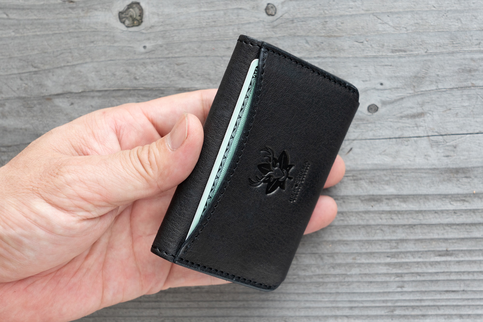 広島ジビエレザー　東広島産天然鹿革　ミニマム財布　お札もカードも小銭もオールインタイプ【01ブラック】