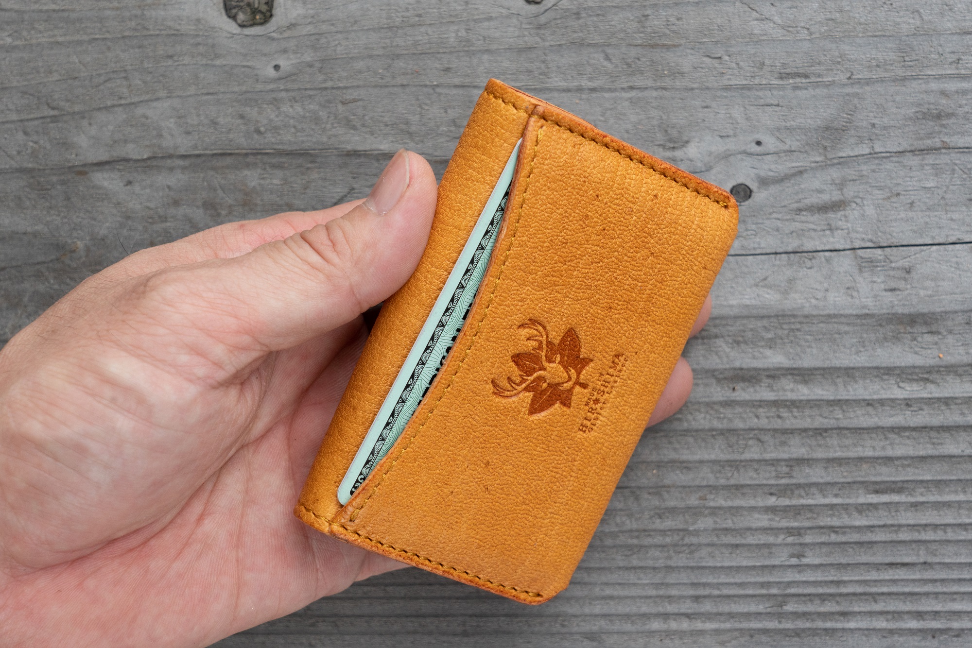 広島ジビエレザー　東広島産天然鹿革　ミニマム財布　お札もカードも小銭もオールインタイプ　【02キャメル】