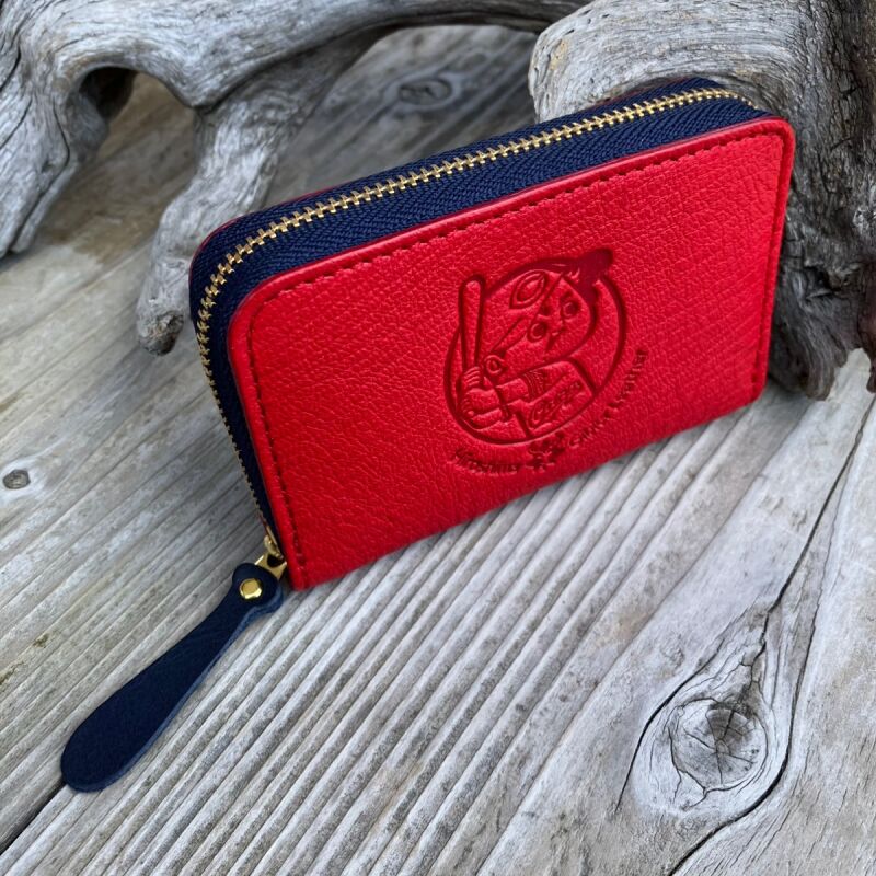 【広島東洋カープ×広島ジビエレザー】東広島産天然鹿革ラウンドファスナーミニ財布-上品なジビエ鹿革＆スムーズ開閉！ポケットにすっぽり収まる贅沢な逸品