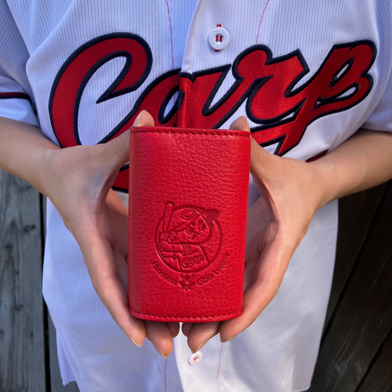 【広島ジビエレザー×広島東洋カープ】東広島産天然鹿革　ミニ財布機能が付いた5連キーケース　カープ坊や　ジビエ革