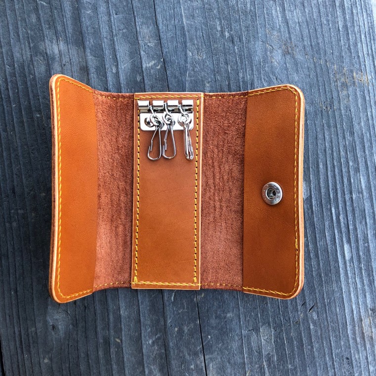 広島ジビエレザー鹿革コンパクトキーケース【02キャメル】