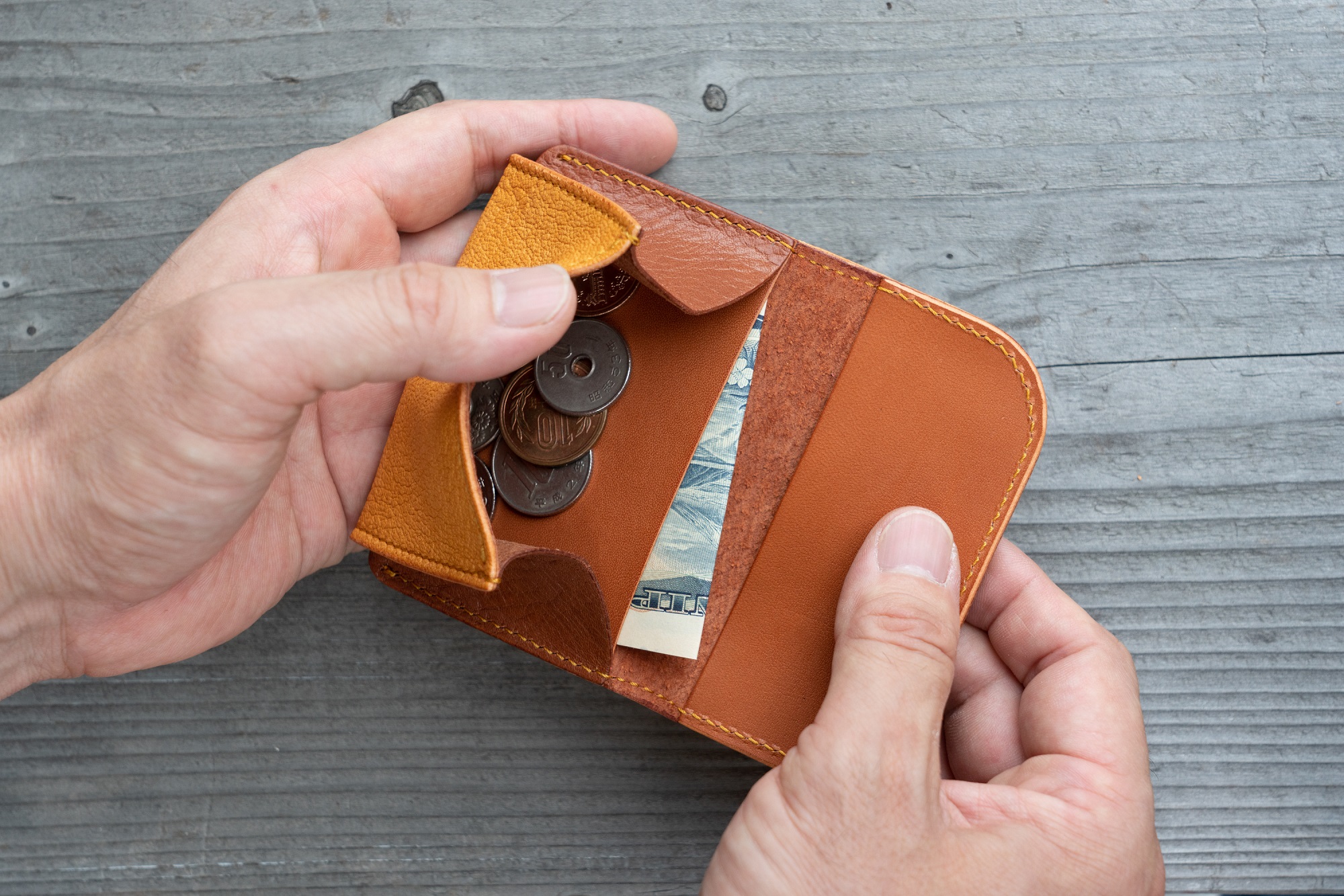 広島ジビエレザー　東広島産天然鹿革　ミニマム財布　お札もカードも小銭もオールインタイプ　【02キャメル】