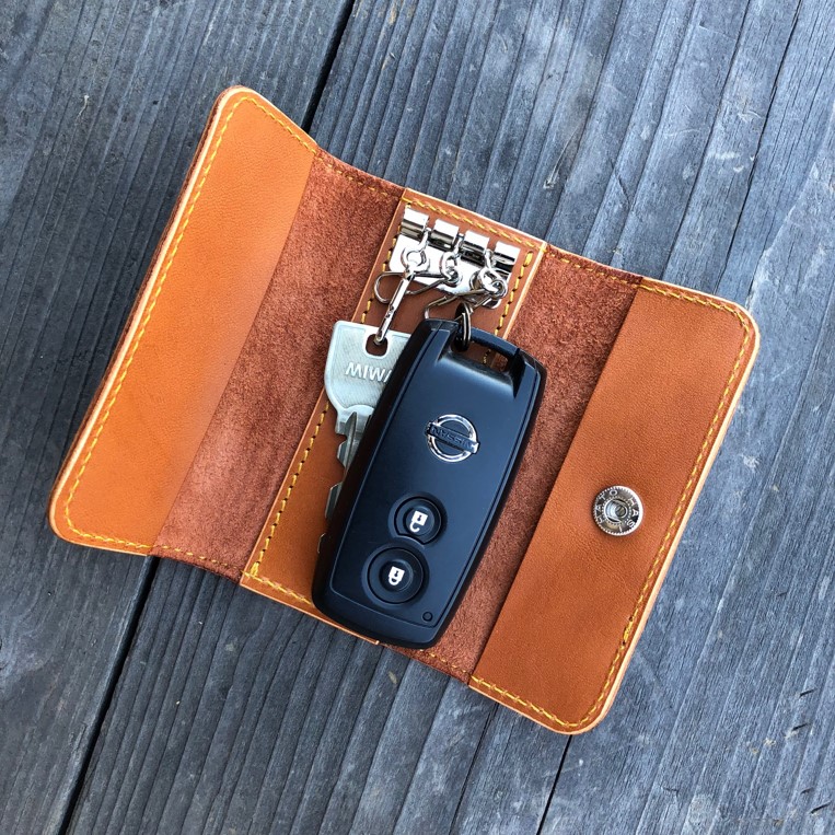 広島ジビエレザー鹿革コンパクトキーケース【02キャメル】