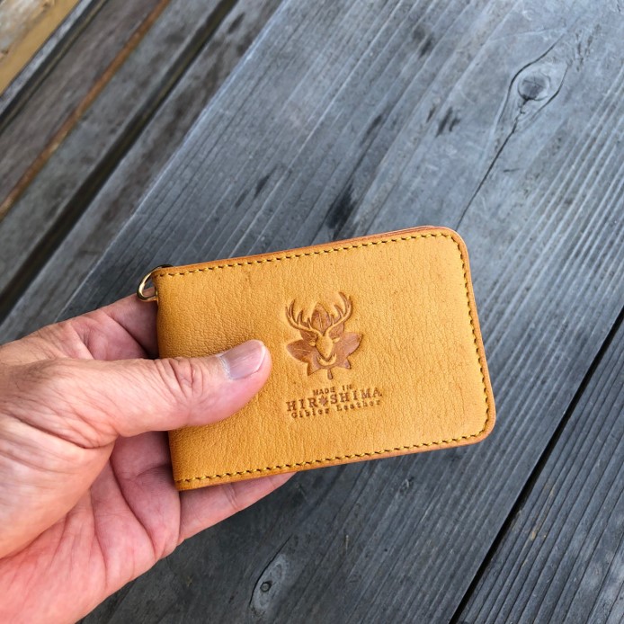 広島ジビエレザー　東広島産天然鹿革二つ折りID/パスケース　免許証入れやマイナンバーカード入れにも【02キャメル】