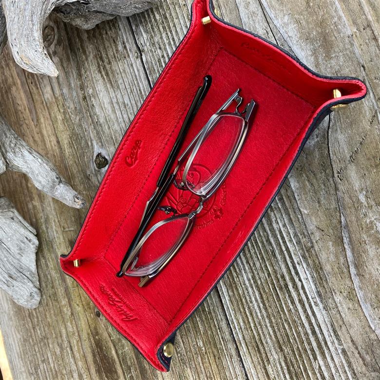 【広島ジビエレザー×広島東洋カープ】東広島産鹿革使用☆メガネや鍵を入れておくのにとっても便利なレザートレー　カープ坊や