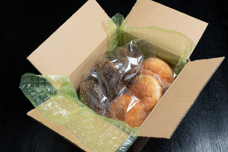 お肉屋さんがつくった和牛カレーパンとガリバタカレーパン６個セット