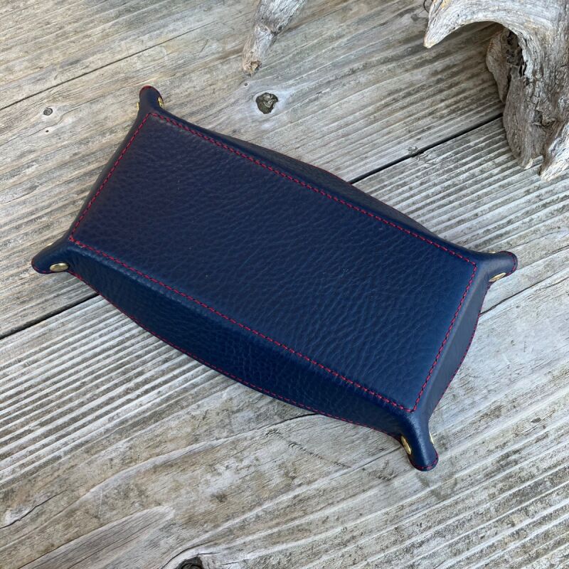 【広島ジビエレザー×広島東洋カープ】東広島産鹿革使用☆メガネや鍵を入れておくのにとっても便利なレザートレー　カープ坊や