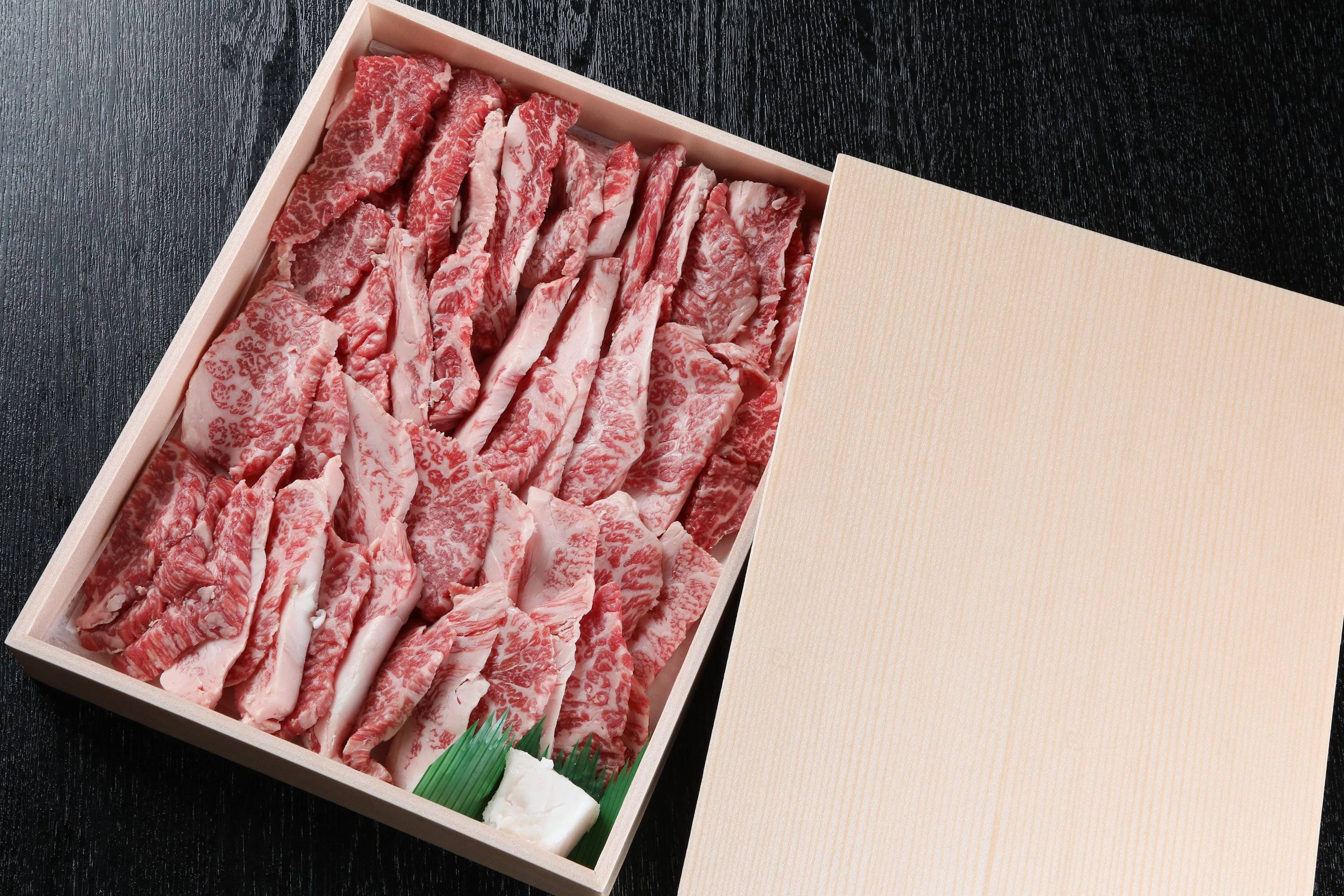 黒瀬牛 焼肉用　600g【配達不可：北海道・沖縄・離島】