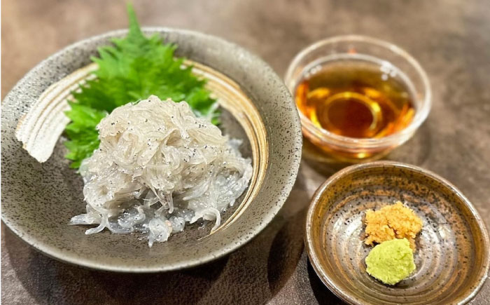 生しらす 100g×3個 しらす シラス 冷凍 小分け 魚介類 海鮮 丼 広島県産 江田島市/七宝丸 [XBY013]