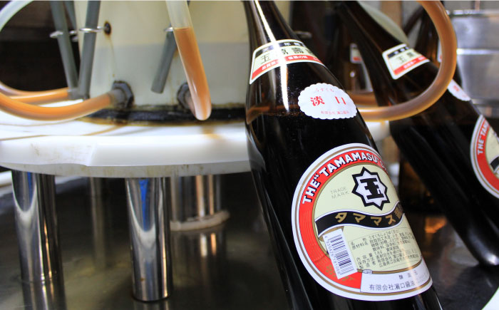 【全6回定期便】これ1本で美味しい味付け！いりこの白だしこれ一本うすいろ仕立て1L×2本 江田島市/有限会社濱口醤油[XAA039] 定期便