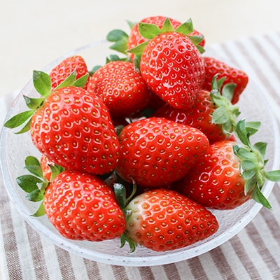 2月発送【季節限定】新鮮朝採れ!安芸太田町産いちご「かおり野」 (280g×4パック)【配送不可地域：離島・北海道・沖縄県】