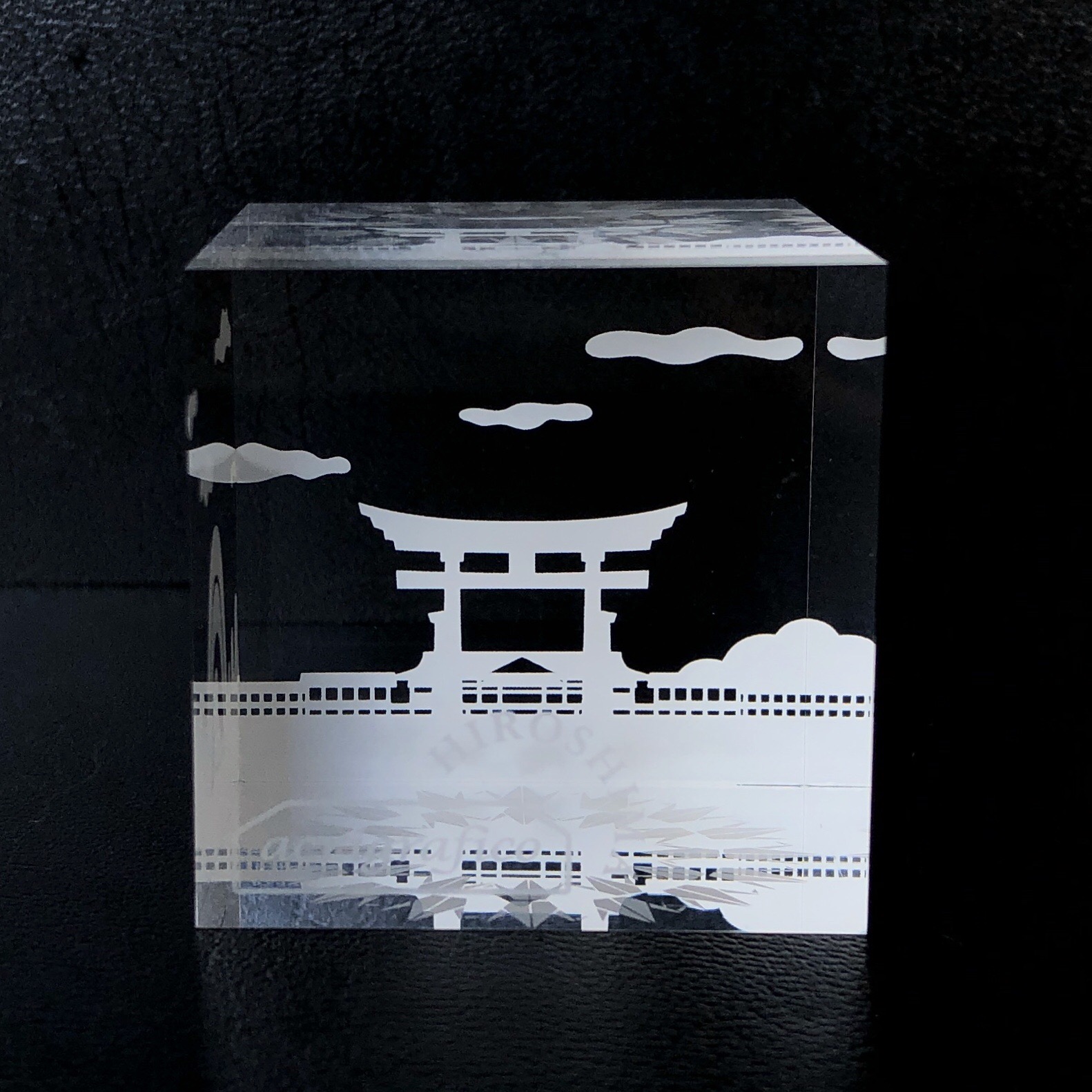 雑貨 アクリル キューブ インテリア acrigrafico ワードキューブ オブジェ hiroshima