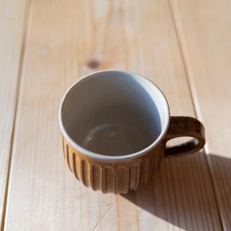 しのぎのマグカップ 大 キャラメル色 食器 カップ 陶芸品 工芸品 木と土calm プレゼント ギフト クリスマス お誕生日 結婚祝い 下関市