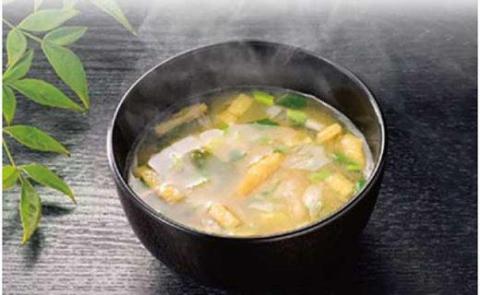 明治元年創業　150年の杉樽で醸す極上の麦みそ〈全て国産・天然醸造〉2kg ～赤間醸造～　＜2021年4月以降発送＞