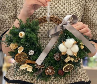 クリスマスハーフリース 花 手作り アレンジメント ドライフラワー プリザーブドフラワー インテリア 贈り物 CW02-FN