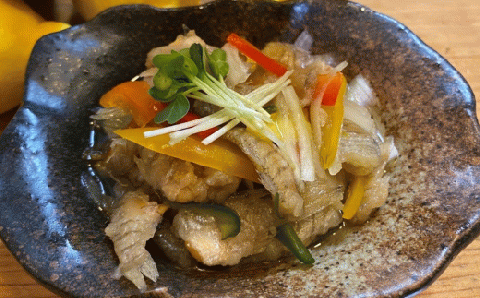 訳あり 老舗居酒屋 DELICHA 山口県 産地魚 南蛮漬け 約390g（約130g×3パック）山口県 宇部市 老舗 居酒屋 地元 人気 おばんざい 冷凍 一品 真空パック 急速冷凍 おつまみ 訳あり 簡易包装