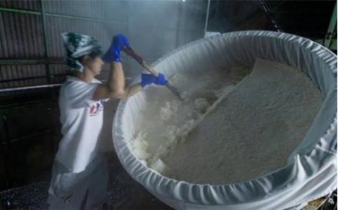 純米大吟醸ドメーヌ貴 720ml 1本 ( 日本酒 純米 日本酒 ご当地 日本酒 山口 日本酒 宇部 日本酒 貴 日本酒 甘め 日本酒 日本酒 特別 日本酒 特別純米 日本酒)