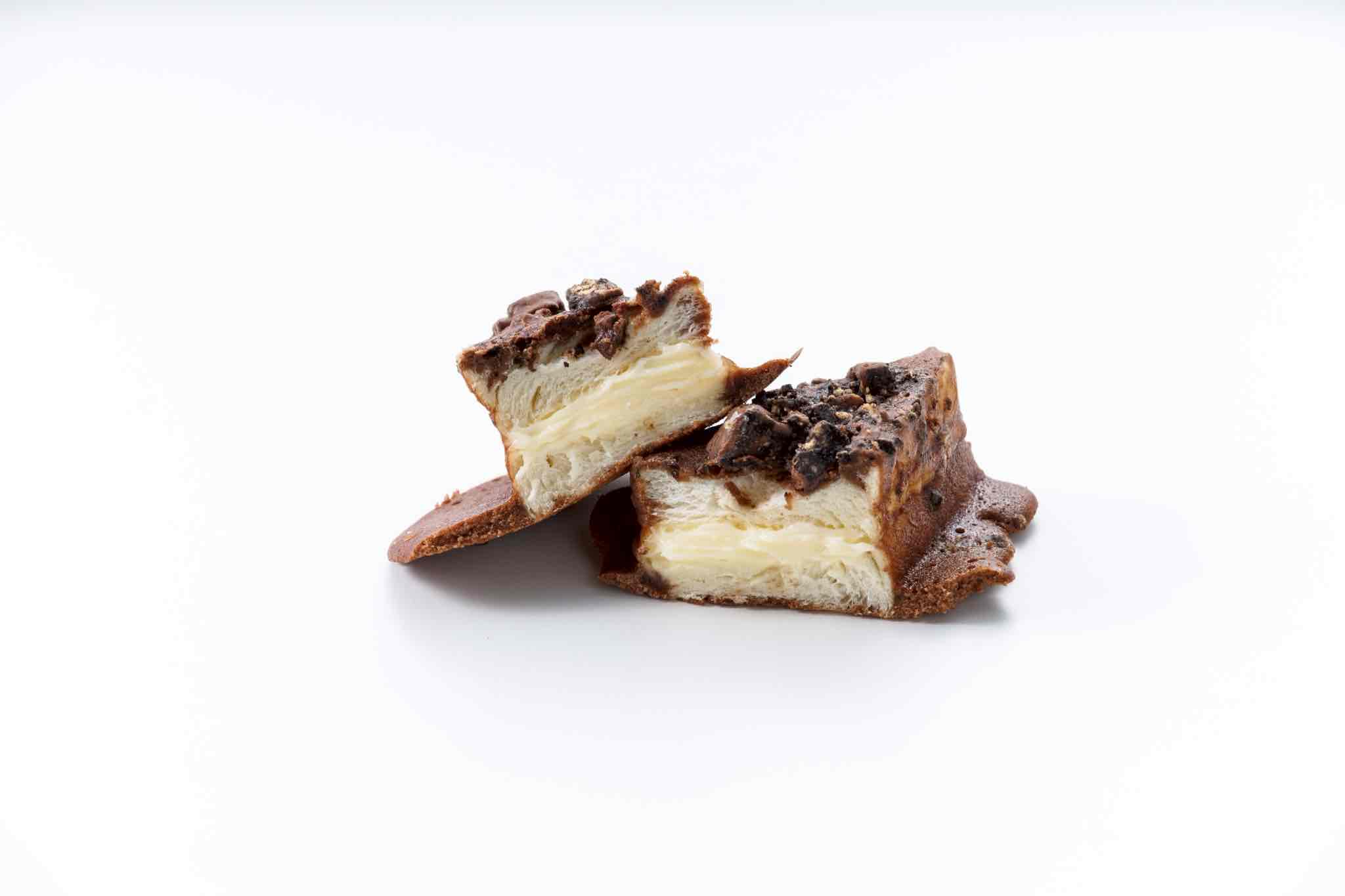 D425　三角チーズサンドパンプレミアム5個・チョコ5個入