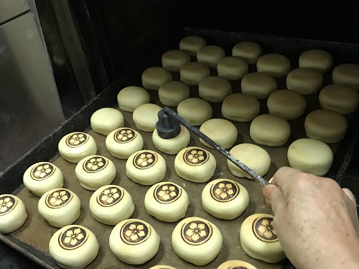 E080 益次郎（焼まんじゅう）