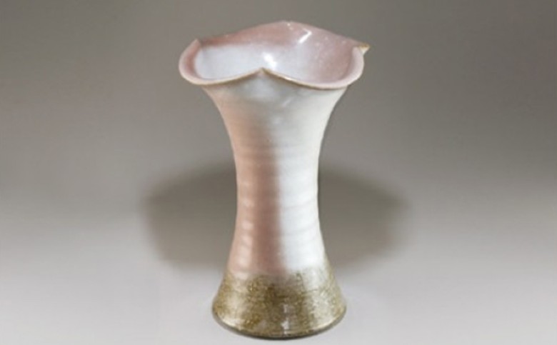 萩焼　窯変花入れ（クローバー形)｜HG000321