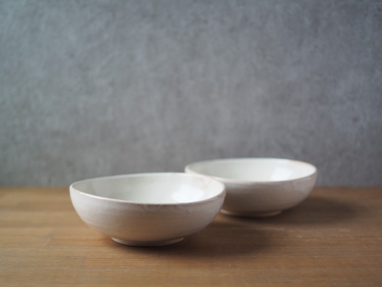 たわみペア中鉢（粉引）｜HG000663