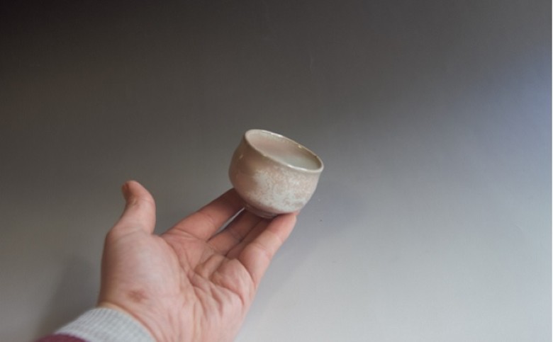 萩焼　8代佳炎作 白萩ぐい呑｜HG000612