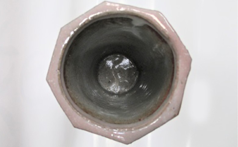 萩焼 8代佳炎作　白萩刃刻花入｜HG000030