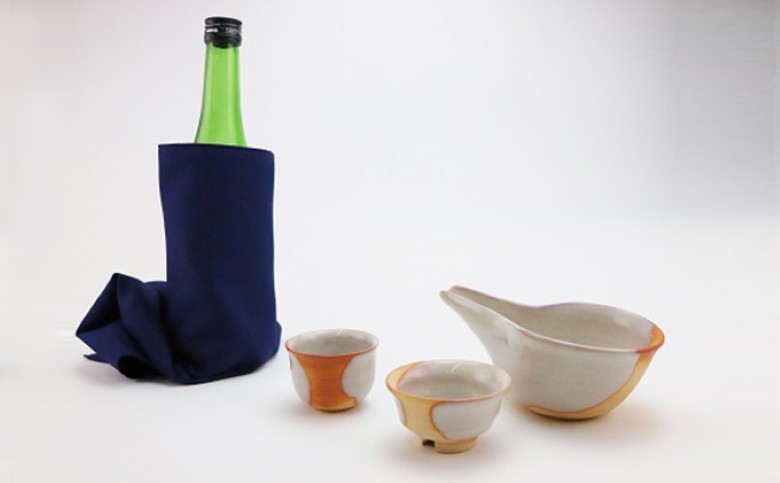 《萩焼》緋色冷酒器（木箱入）｜HG000175