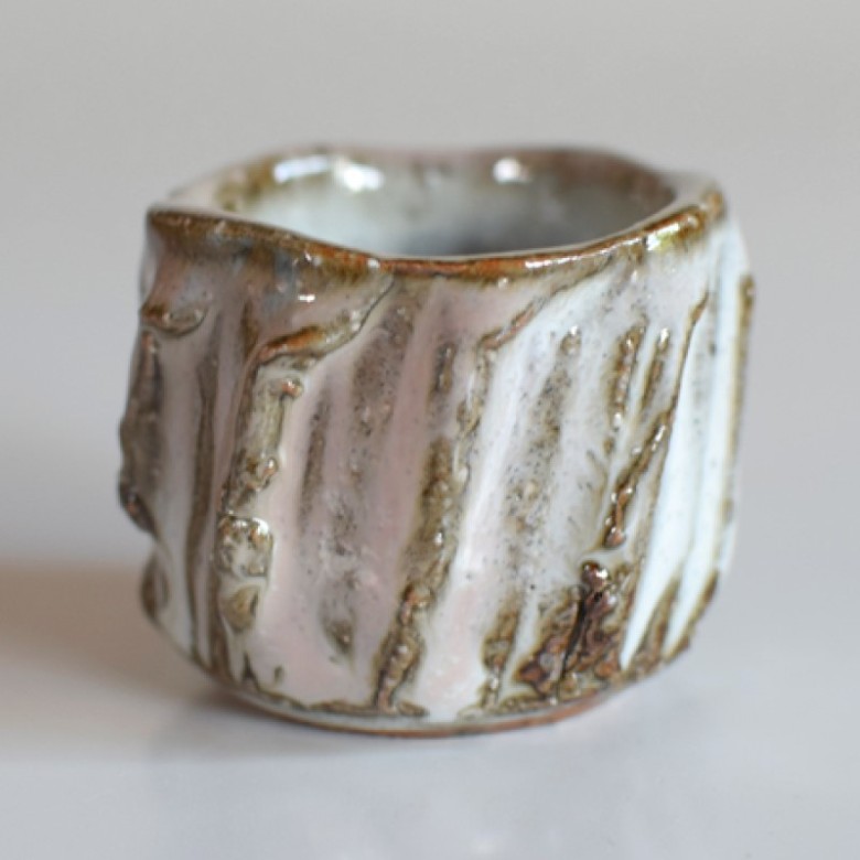 萩焼　窯変ぐい呑(削ぎ)｜HG001065