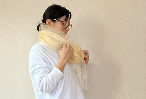 レギュラーサイズ「ふわふわシルクの天衣ストール」70cm×180cm ”岩国鎮守の山の土染め”【いろやギャラリ―/あめつち..】