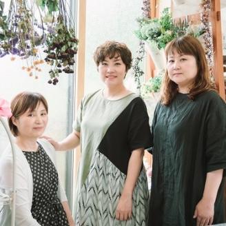 長門産 季節のお花のお届け便(花束)【母の日 ギフト】(1017)