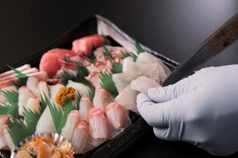 旬のお刺身盛合せ」2-3人前(冷凍) 【新鮮 刺身 盛り合わせ 刺盛 さしみ サシミ 地魚 急速冷凍 仙崎 長門市 山口県】(10045)