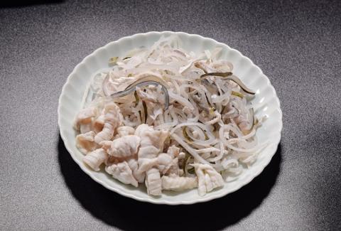 とらふぐ 刺身 6～7人前セット とらふぐ干しひれ付き 冷蔵  (1531)