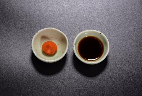 とらふぐ 刺身 3～4人前 刺身120g とらふぐ皮120ｇ とらふぐヒレ6枚 もみじおろしとポン酢付き 冷凍  (1209)