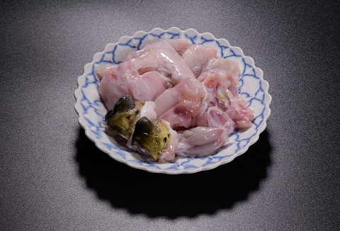 とらふぐ 刺身 あら ひれ酒 堪能 1人前セット ぽん酢・もみじおろし付き 刺身40g フグ皮40g 唐揚げ用あら300g ひれ酒用ひれ2枚 冷凍 (1103)