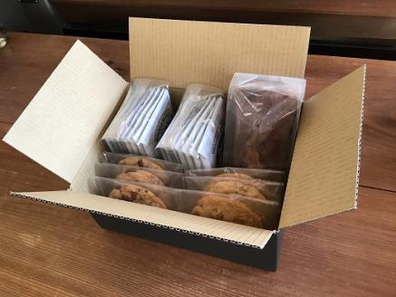 (1279)自家焙煎珈琲　オリジナル　ドリップバッグ　手作り　フルーツケーキ　アメリカンクッキー　詰め合わせ（ドリップパック16個、フルーツケーキ１本、クッキー6枚）